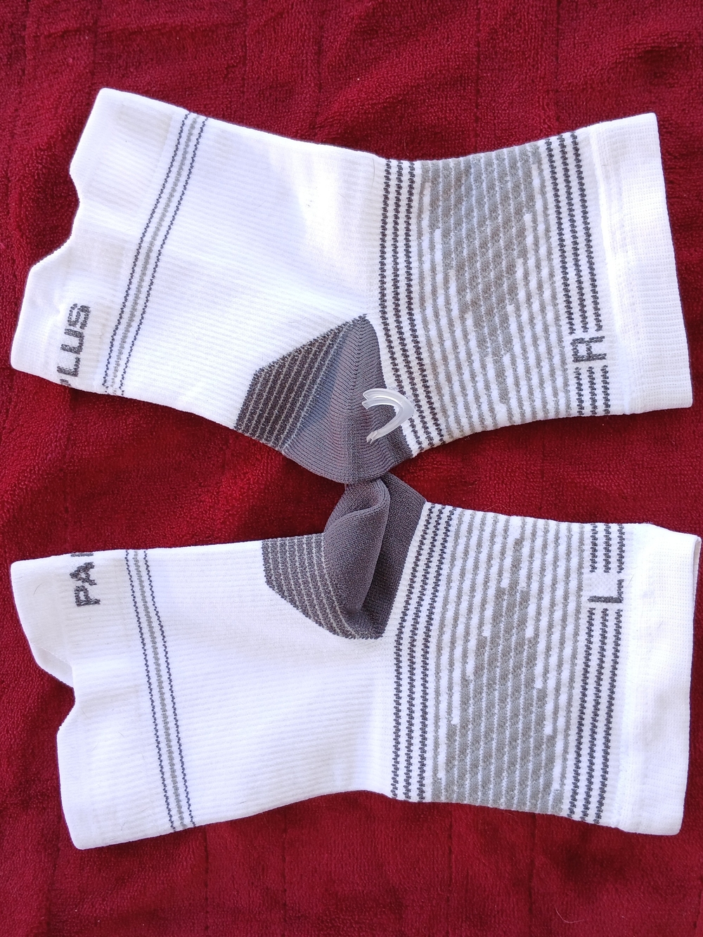 Men's White & Gray Performance Ankle Socks